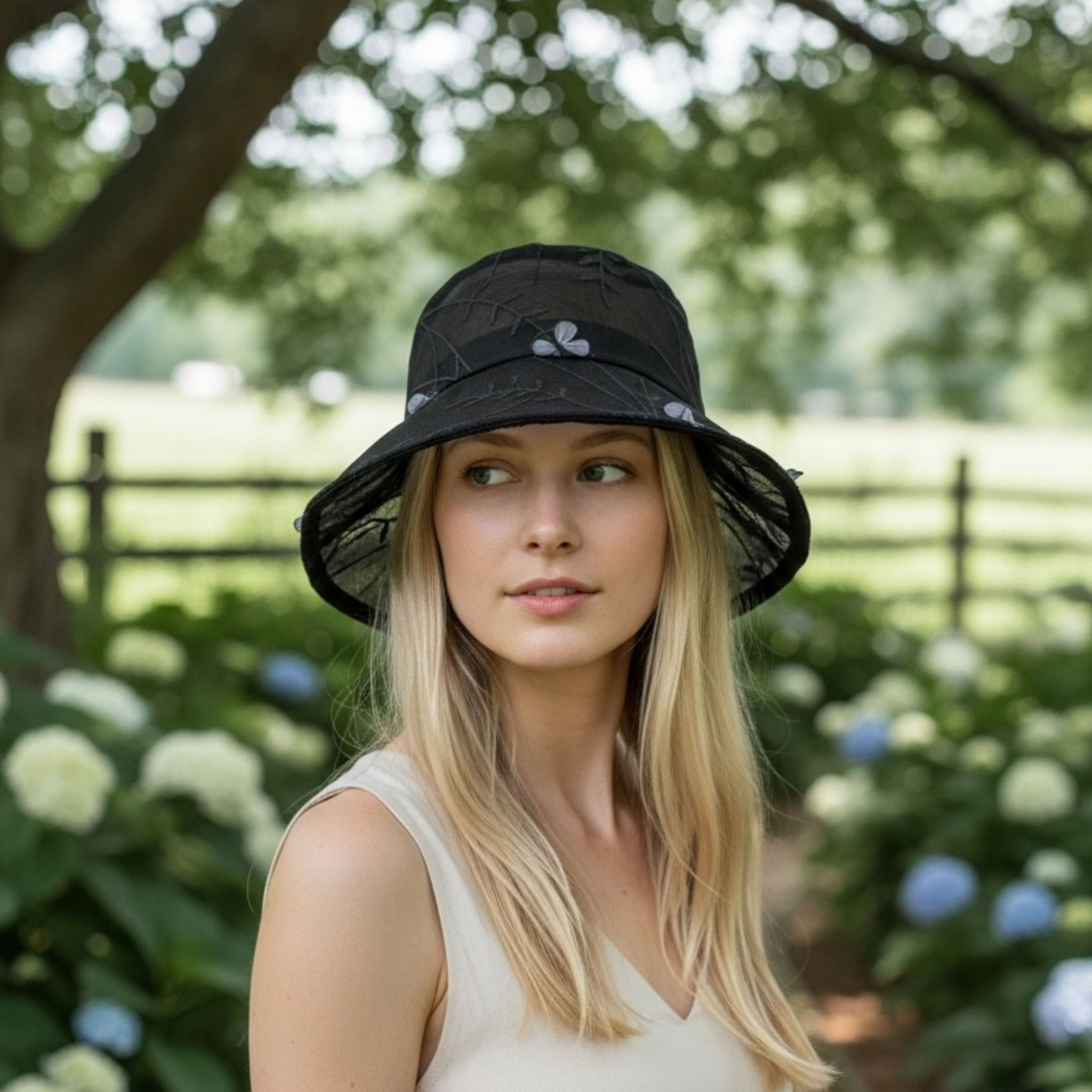 Airy Butterfly Print Bucket Hat